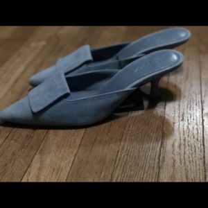 Lavender kitten heel by mango